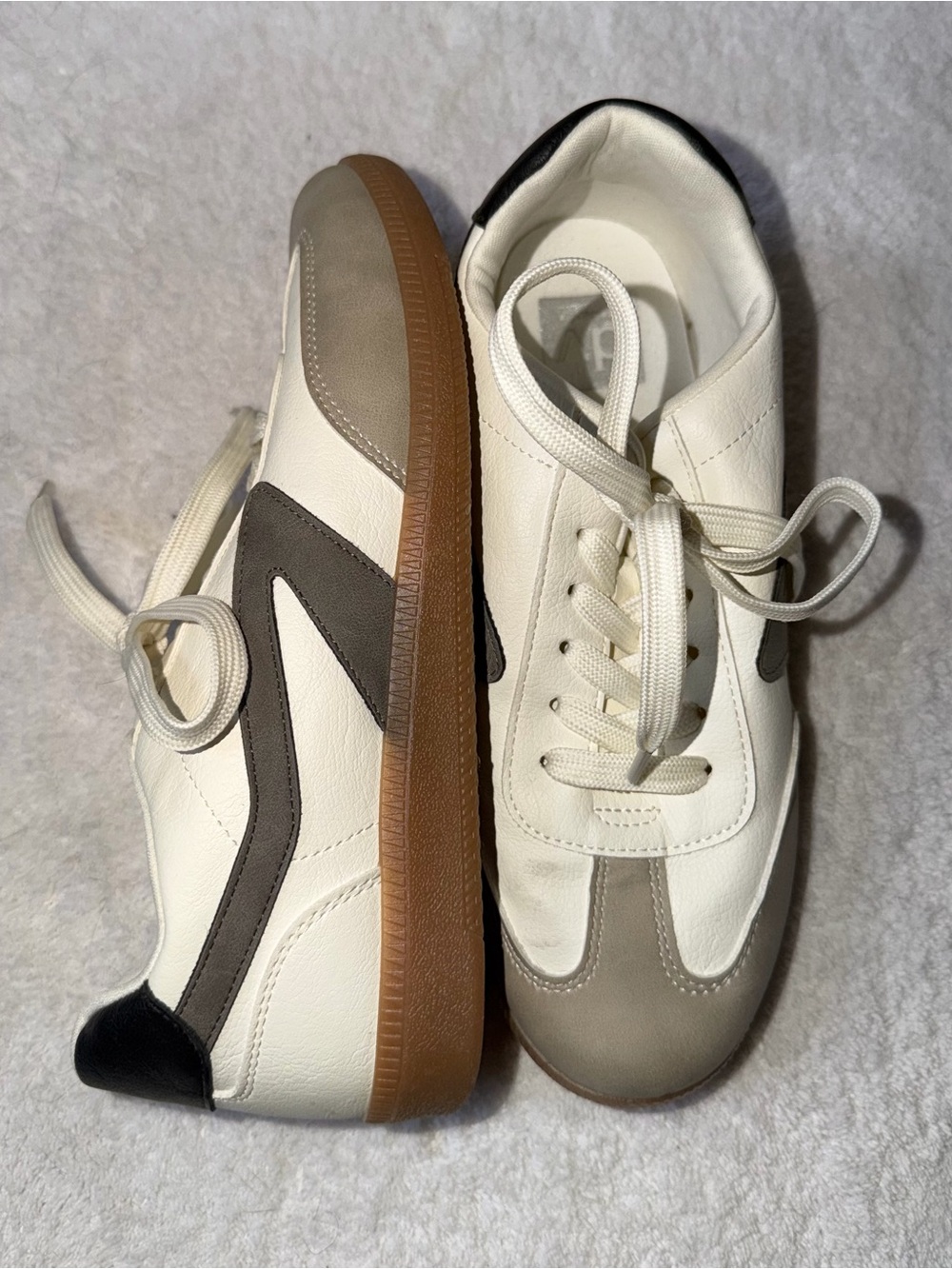 Dolce Vita Cream Low-Top Sneakers